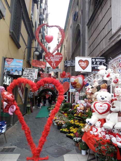 Le Stanze Del Cuore Naples Exterior photo